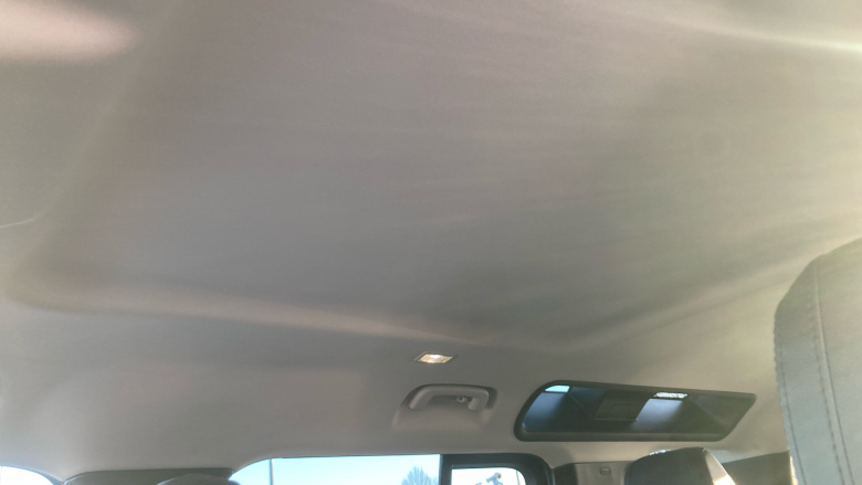 Land Rover Defender 2.0 D240 SE 110 5dr Auto Diesel Estate